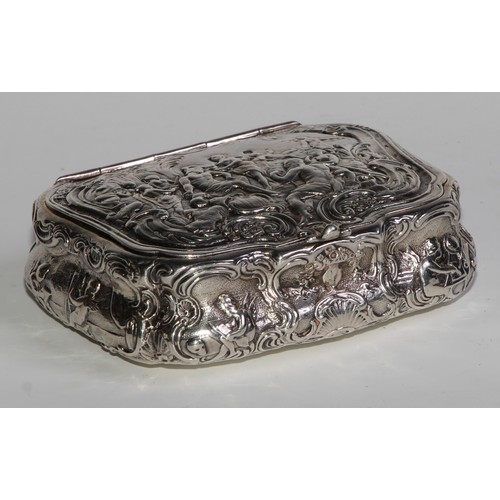 999 - A late 19th centuruy Dutch cast silver bombe shaped table snuff box, hinged cover in relief with a s... 