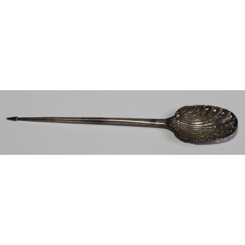 787 - A George II silver mote spoon, pierced shell bowl, pointed terminal, 12cm long, indistinctly marked,... 