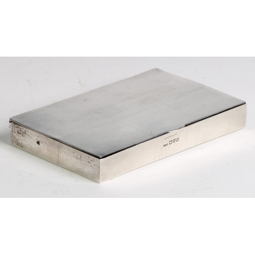 1192 - An unusual Edwardian silver rectangular patent box, possibly an artist’s paint box, quite plain, spr... 