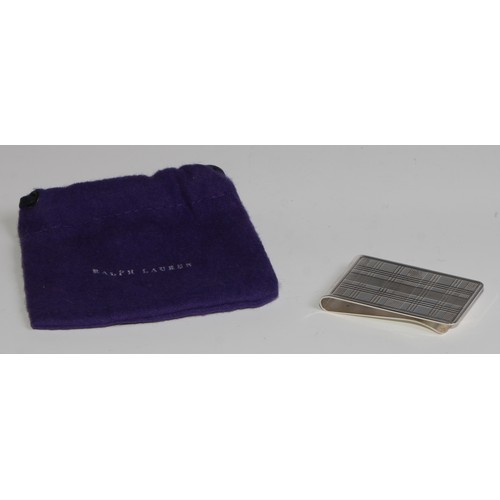 1226 - Ralph Lauren - an Elizabeth II silver money clip, 5cm long, Birmingham 2004, drawstring case