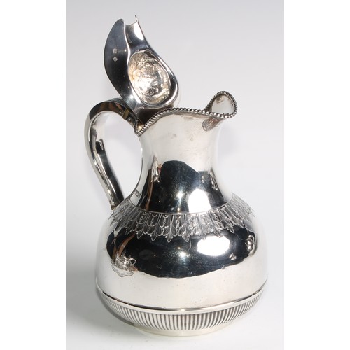 1004 - A late Victorian/Edwardian silver six piece Cape pattern tea and coffee service, comprising teapot, ... 