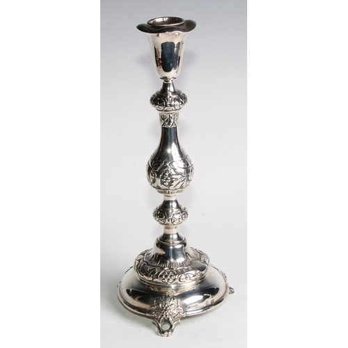 1216 - Judaica - a pair of Russian Empire silver Jewish Sabbath candlesticks, knopped pillars, domed circul... 