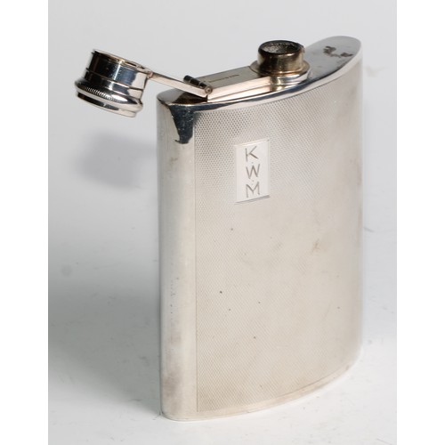 838 - An Art Deco E.P.N.S curved rounded rectangular hip flask, engine turned, hinged bayonet cover, 14cm ... 