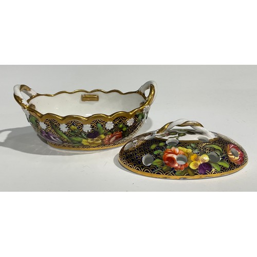 147 - A Spode basket shaped violeteer or pot pourri vase and cover, finely painted in coloured enamels wit... 