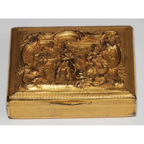 857 - A 19th century silver-gilt rectangular snuff box, hinged cover cast in relief with a scene from Clas... 