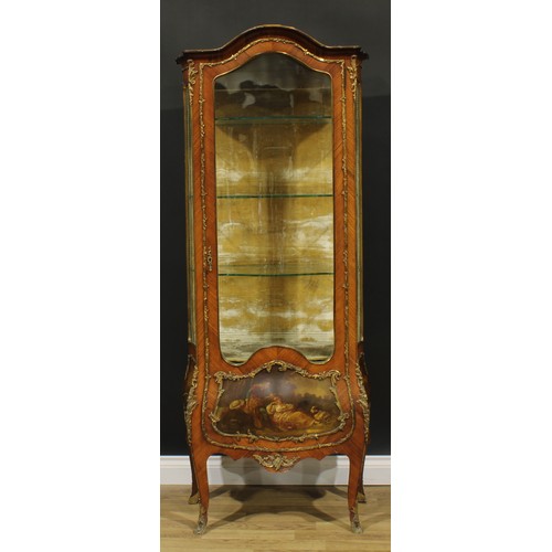 2518 - A Louis XV Revival gilt metal mounted and vernis Martin vitrine, chapeau de gendarme top above a thr... 