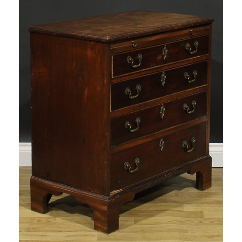 1732 - A George II mahogany bachelor's chest, slightly oversailing top above a slide and four long graduate... 