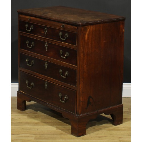 1732 - A George II mahogany bachelor's chest, slightly oversailing top above a slide and four long graduate... 