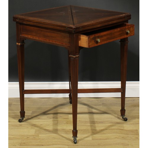 1890 - An Edwardian satinwood crossbanded mahogany envelope card table, hinged top enclosing a baize lined ... 