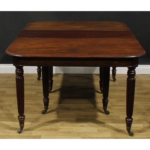 2496 - A George/William IV mahogany extending dining table, rounded rectangular top with two interchangeabl... 