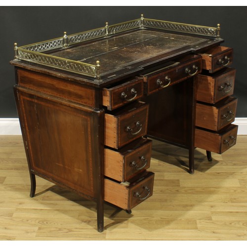 2390 - An Edwardian satinwood crossbanded mahogany twin pedestal desk, inverted break-centre rectangular to... 