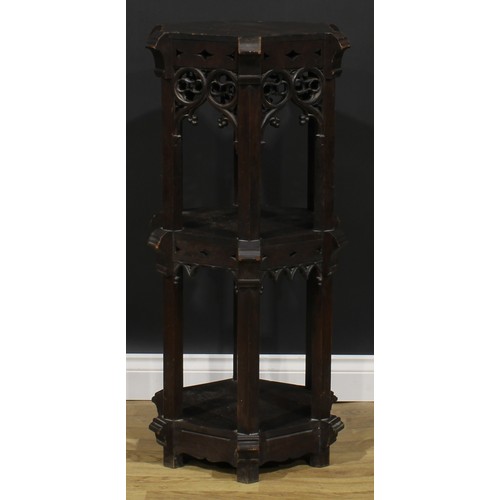 2148 - A Gothic Revival oak three-tier statuary pedestal, 100cm high, the upper plateau 39cm wide, early 20... 