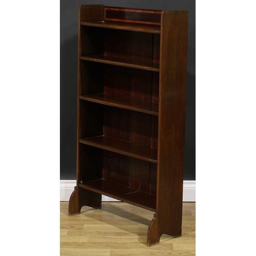 1883 - An Edwardian parcel-satinwood crossbanded mahogany open bookcase, of small proportions, 112cm high, ... 