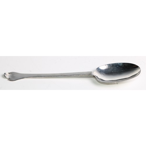 781 - A Charles II silver Trefid spoon, rat tail bowl, 18.5cm long, maker R*, London 1673