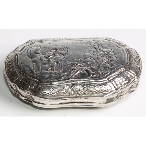 1116 - An 18th century Continental silver bombe shaped snuff box, hinged cover chased with a narrative scen... 