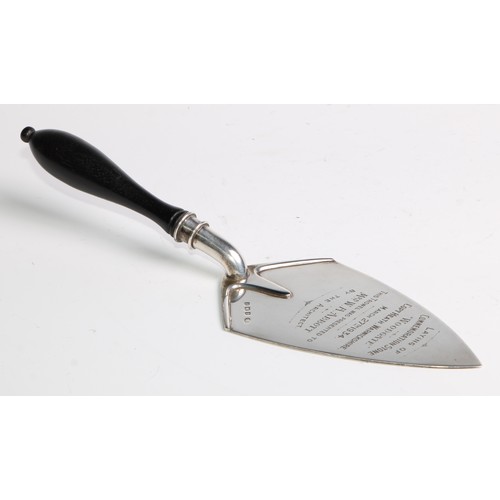 970 - A George V silver presentation trowel, inscribed Laying of the Commemoration Stone, Woodgate, Copt H... 