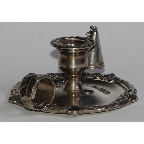 918 - A George III silver chamberstick, acanthus loop handle, conical snuffer, 9.5cm diam, Solomon Hougham... 