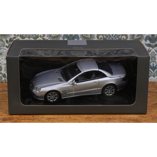 6148 - A Minichamps 1:18 scale B6 696 2133 Mercedes-Benz Edition SL, window boxed