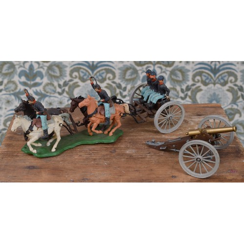 6170 - W Britain (Britains) American Cival war 12-pounder gun, limber and team, unboxed