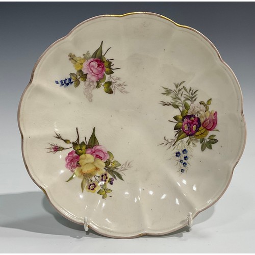 154 - An early 19th century Derby lobed circular dish, outside decorated,  painted with bunches of English... 