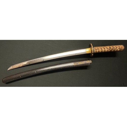 4051 - Japanese Wakizashi Sword with single edged blade 520mm in length. Hamon line to blade. Tang is unsig... 