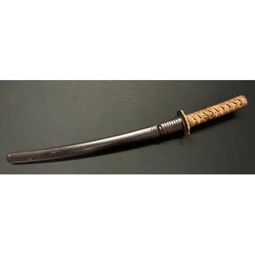 4051 - Japanese Wakizashi Sword with single edged blade 520mm in length. Hamon line to blade. Tang is unsig... 