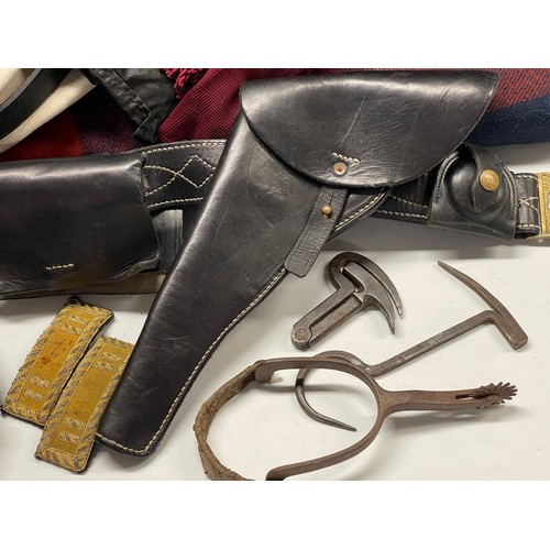 4055 - Reproduction American Civil War Union Officers items. All made to a high standard and includes: Hand... 