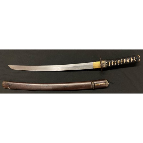 4065 - Japanese Wakizashi Short Sword with single edged blade 455mm in length. Hamon line is present. Signe... 