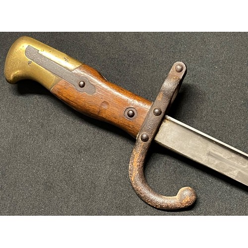 4067 - French Gras bayonet with single edged blade 520mm in length, maker marked and dated to spine of blad... 