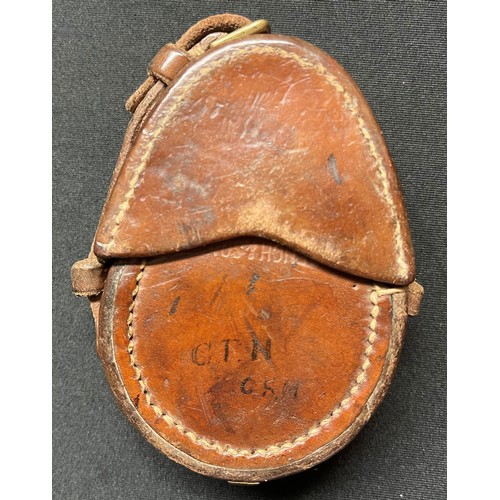 4082 - WW1 British Compass serial number 55663 along with WD Broad Arrow. Working order.  Complete in origi... 