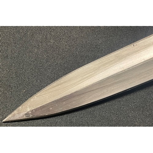 4088 - Swiss M1918 Schmidt-Rubin Bayonet with double edged blade 300mm in length, maker marked 