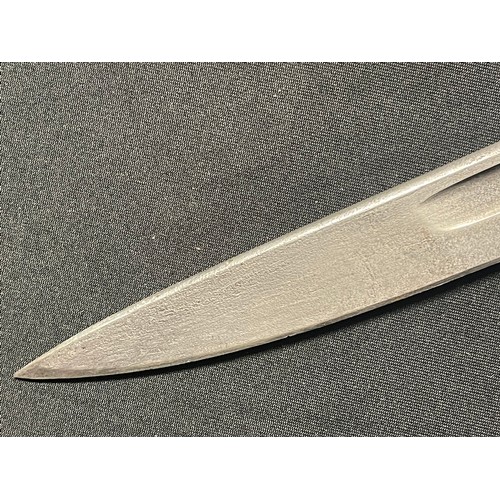 4089 - WWI US P17 Bayonet with single edged fullered blade 431mm in length maker marked and dated 