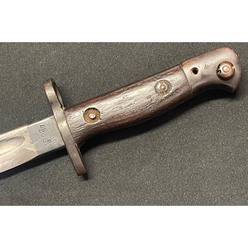 4097 - WW1 British 1907 Pattern Bayonet with single edged fullered blade 430mm in length, maker marked and ... 