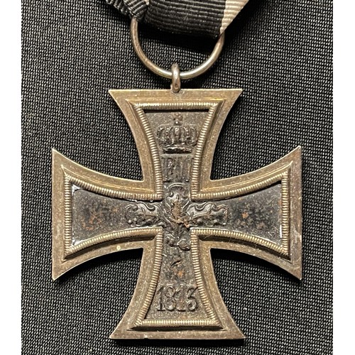 4108 - WW1 Imperial German Eisernes Kreuz 2. Klasse. Iron Cross 2nd Class 1914. Maker marked to ring 