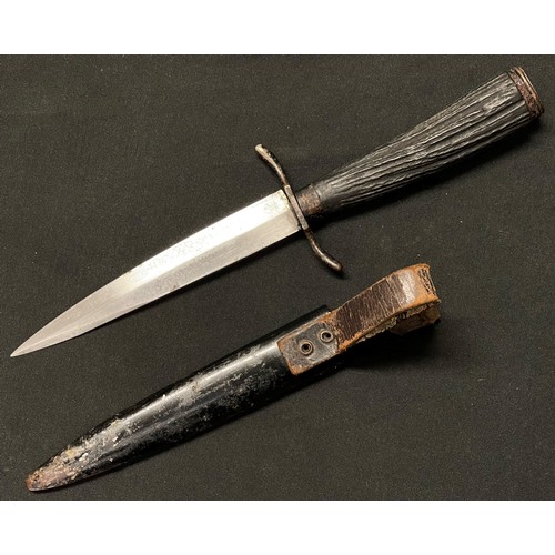 4121 - WW1 Imperial German Nahrkampfmesser Fighting Knife with 150mm long blade, maker marked 