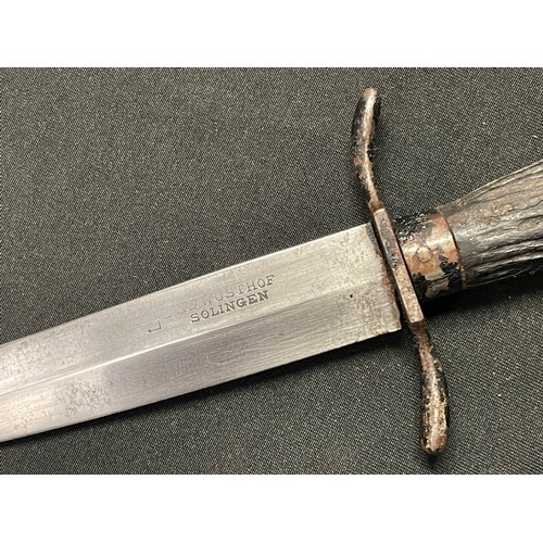 4121 - WW1 Imperial German Nahrkampfmesser Fighting Knife with 150mm long blade, maker marked 