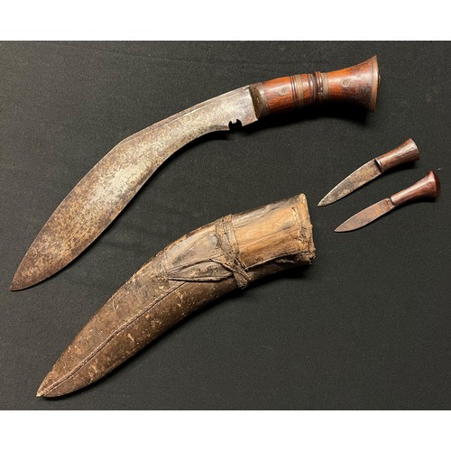 4156 - WW2 British Kukri Knife with single edged 300mm long blade. No makers marks. Wooden grip with brass ... 