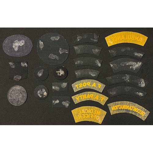 4187 - WW2 British ARP/Civil Defence and other screen printed insignia collection to include 13 CD shoulder... 