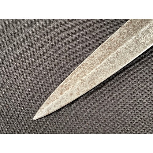 4207 - WW2 British Third Pattern Fairbairn Sykes Fighting Knife with double edged blade 179mm in length. Cr... 