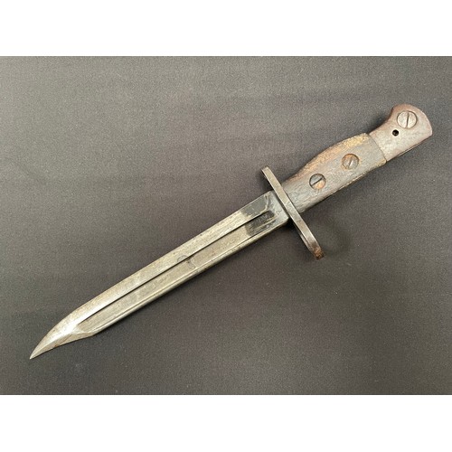 4208 - WW2 British No.5 Jungle Carbine Bayonet with fullered Bowie style blade 203mm in length. Maker marke... 