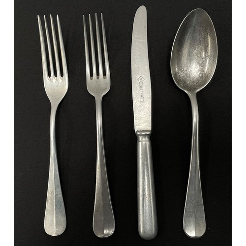 4256 - WW2 Third Reich Heer issue mess hall Cutlery, two forks, one knife and one Spoon. Various makers mar... 