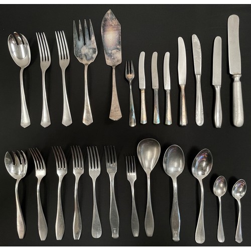 4260 - WW2 Third Reich Kreigsmarine Cutlery Collection comprising of 25 knifes, forks, spoons, etc. Various... 