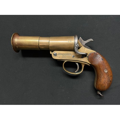 4308 - Deactivated British WW1 Webley & Scott Flare Pistol serial no 97431. Dated 1917. Barrel length 147mm... 