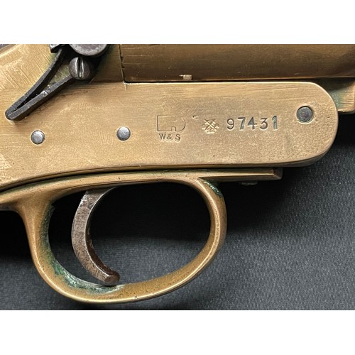 4308 - Deactivated British WW1 Webley & Scott Flare Pistol serial no 97431. Dated 1917. Barrel length 147mm... 