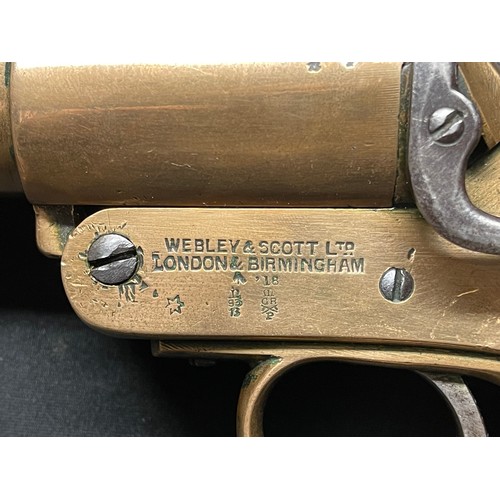 4308 - Deactivated British WW1 Webley & Scott Flare Pistol serial no 97431. Dated 1917. Barrel length 147mm... 