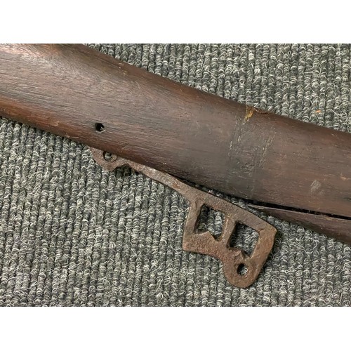 4313 - Matchlock Jezail camel gun with 112cm long barrel. Bore approx. 14mm. Overall length 160cm. Brass ba... 