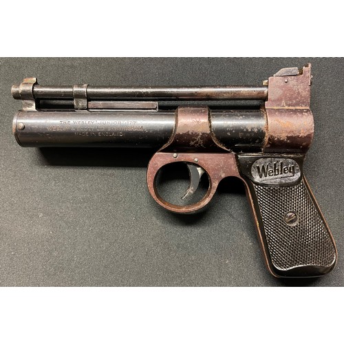 4315 - Webley Junior .177 Air Pistol complete in original box. 156mm long barrel. Serial number 1334. Worki... 