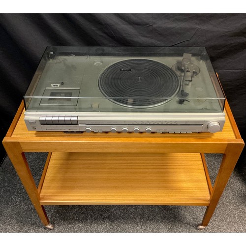 137 - A Hitachi model SDT-196 DC Servo automatic turntable / record player; with mid century teak stereo t... 