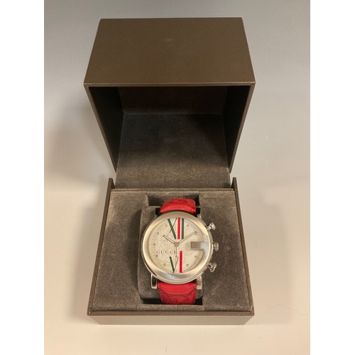 Gucci 101m hot sale chrono diamonds