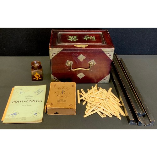 525 - A Mahjong game set, bone tiles, boxed with instructions